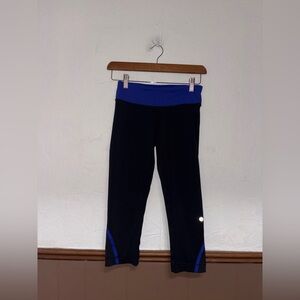 Lululemon • Black Crop Leggings